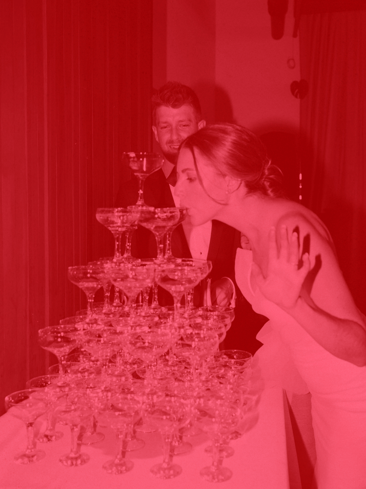 Kristin and Kyle, the founders of wedweeks