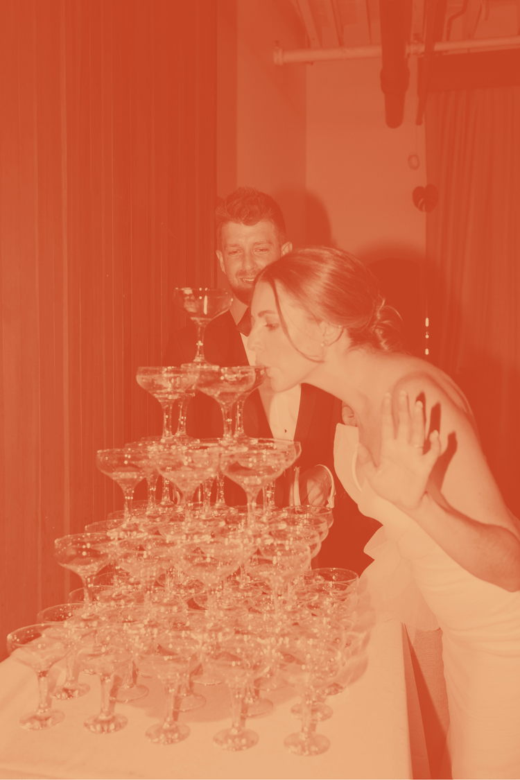 Kristin and Kyle, the founders of wedweeks